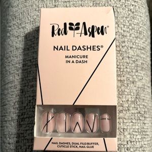 Red Aspen Nail Dashes